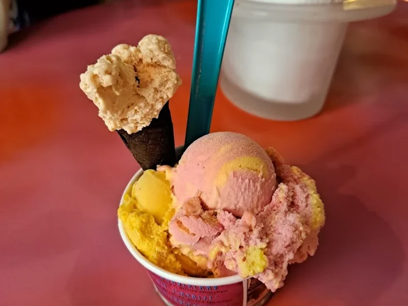 menu 2 of Der verrückte Eismacher - im Wunderland