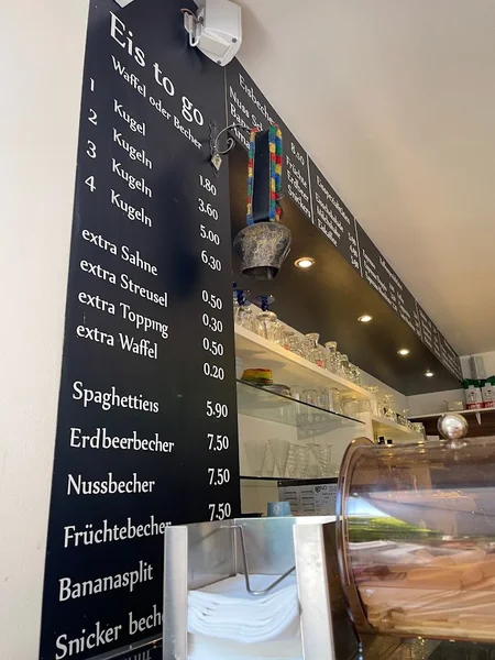 menu 2 of Bayerische Eismanufaktur