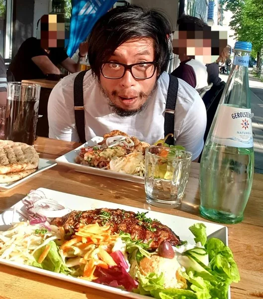 menu 2 of Nur Einmal Leben