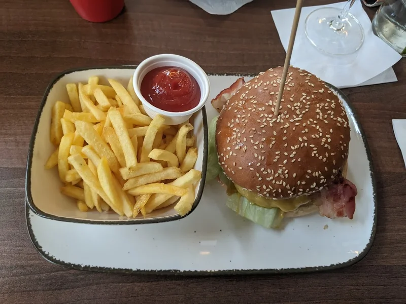 menu 2 of Tony`s EssBar