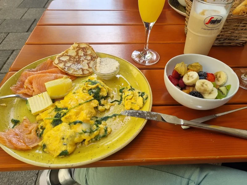 menu 2 of Cafe Westend Gaststättenbetriebs GmbH