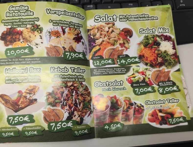 menu 0 of Natursaftbar & Falafel Amer