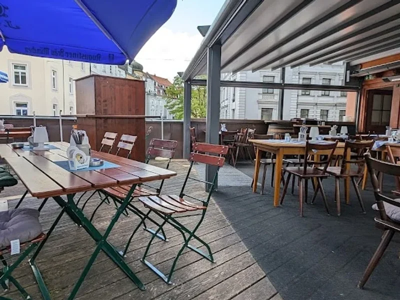 menu 2 of Lindwurmstüberl