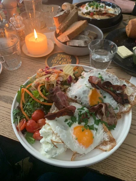 menu 2 of Das Edelweiß