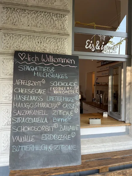 menu 1 of Eis & innig