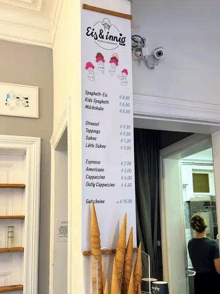 menu 2 of Eis & innig