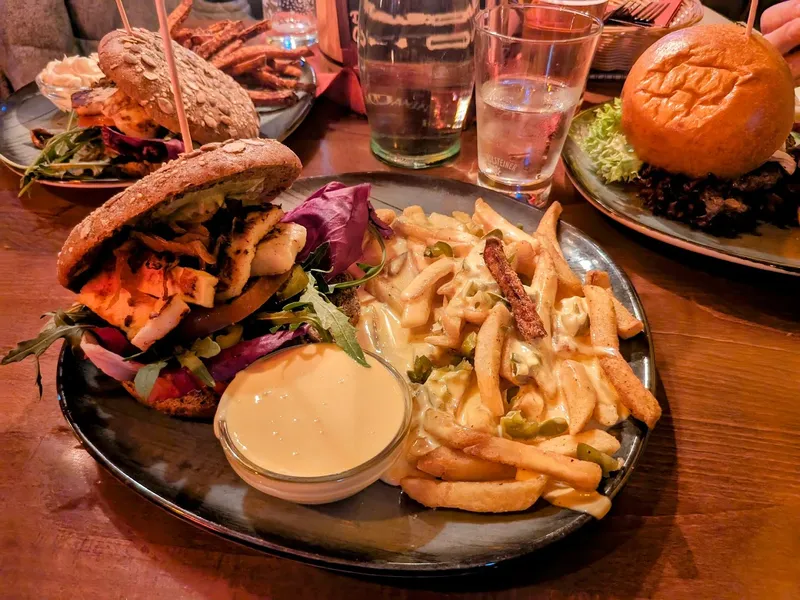 menu 1 of Hellmuts
