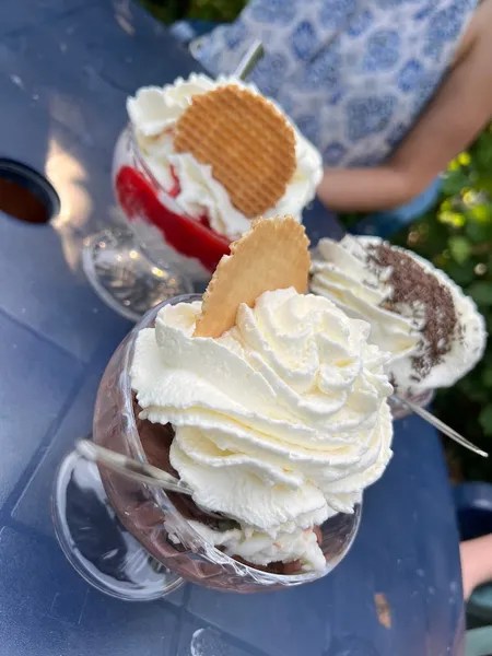 menu 1 of Das Eis-Café