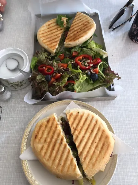 menu 2 of kraweel