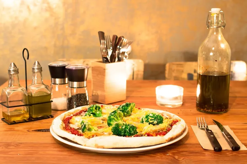 menu 1 of Froindlichst - The Vegan Musketeers