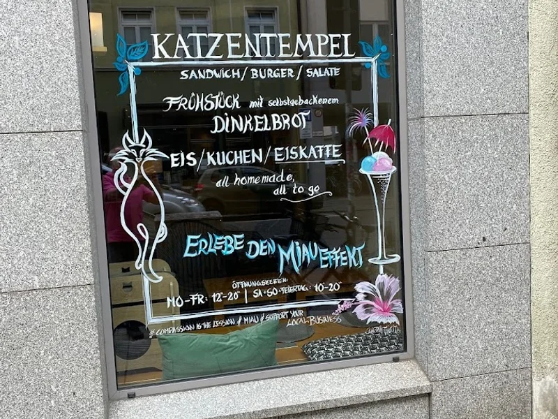 menu 2 of Katzentempel München