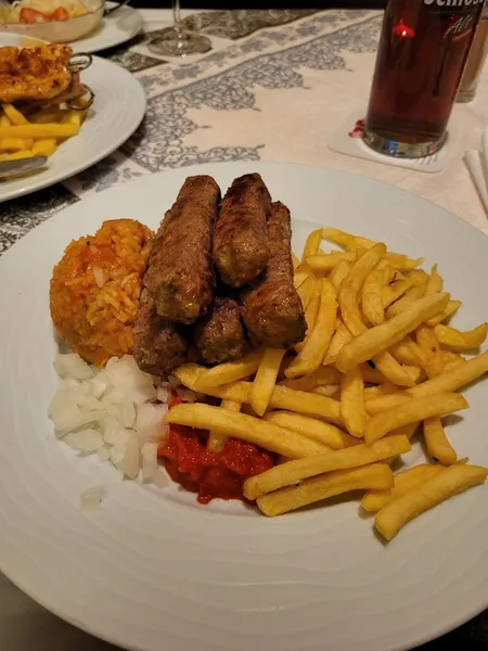 menu 2 of Donaustuben