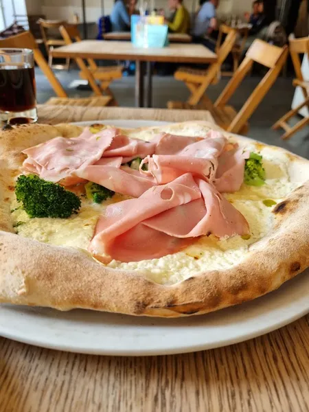 menu 1 of L.A. Signorina