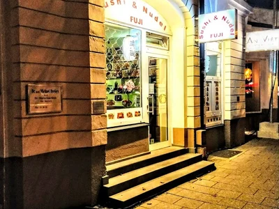 Fuji Sushi & Nudel Rotkreuzplatz