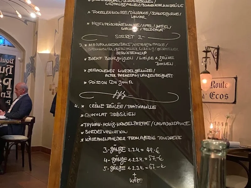 menu 0 of Maison Blue