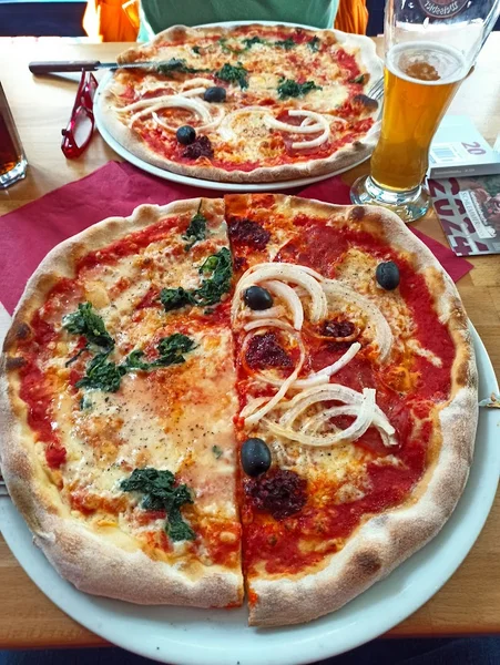 menu 2 of Coccinella Holzoffenpizza