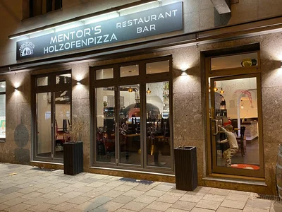Mentor's Holzofenpizza Restaurant Bar