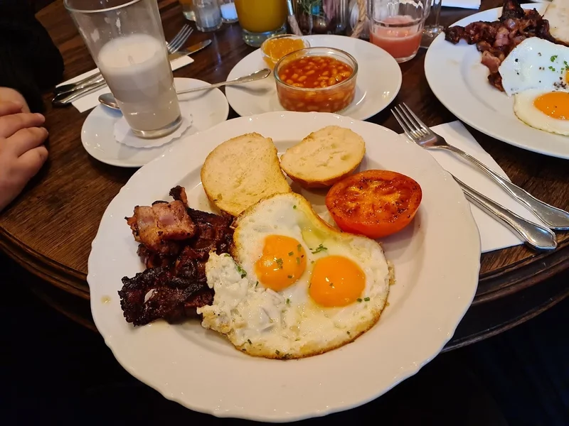 menu 1 of Café im Hinterhof