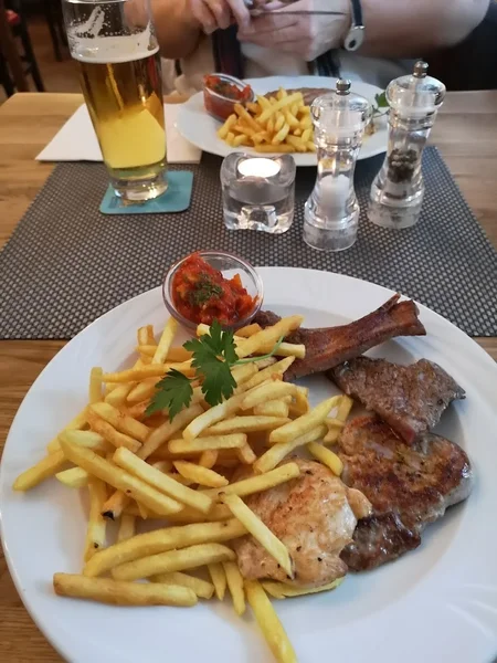 menu 1 of Stengelhof