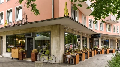 HANS IM GLÜCK - MÜNCHEN Nymphenburg