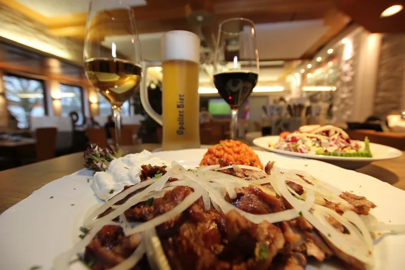 menu 2 of Zum Stamos