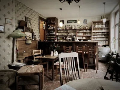 Jedermann Café