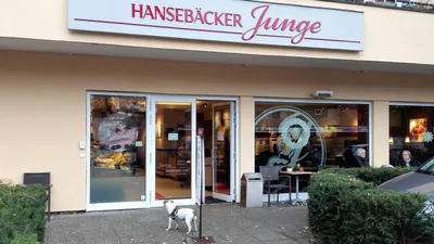 Junge Die Bäckerei. Rugenbarg