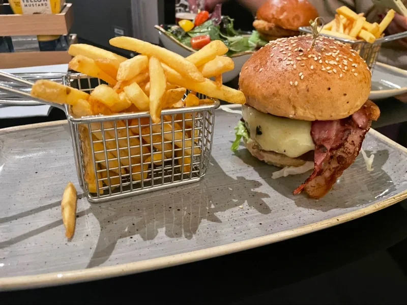 menu 1 of Plüsch Bar & Lounge (im Köln Marriott Hotel)