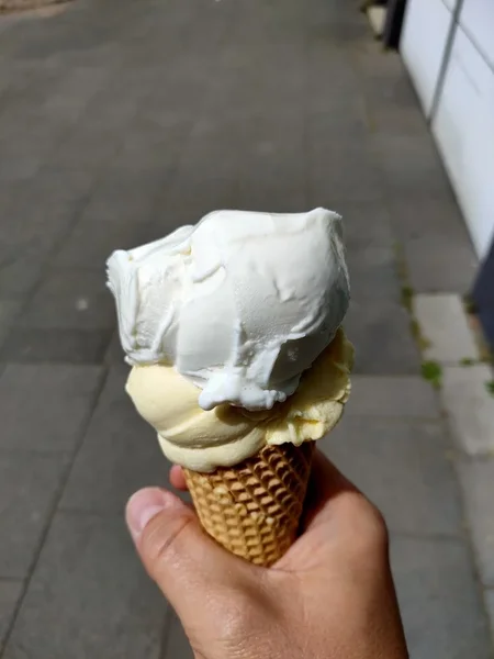 menu 2 of Eisliebe Köln