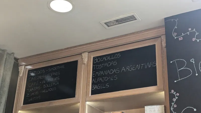 menu 2 of Cafetería Guapas