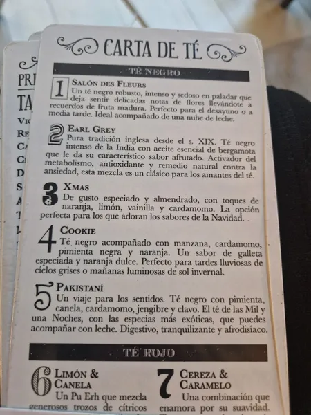 menu 2 of Salón des Fleurs