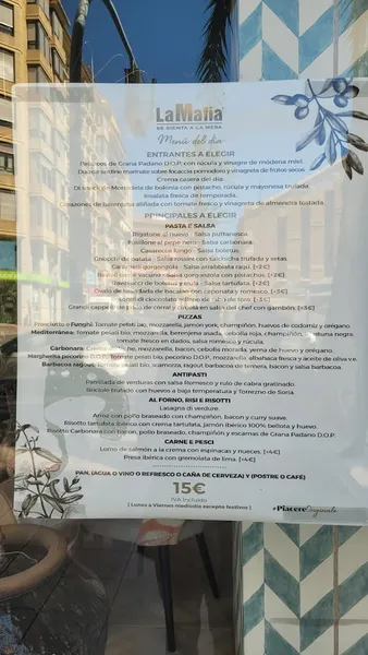 menu 0 of La Mafia se sienta a la mesa