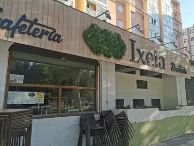 Ixeia Cafetería & Bocatería
