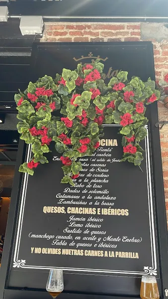 menu 1 of Taberna La Tienta