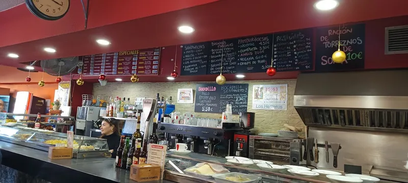 menu 2 of Los Herreros