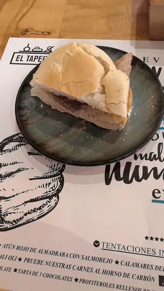 menu 2 of El Tapeíto