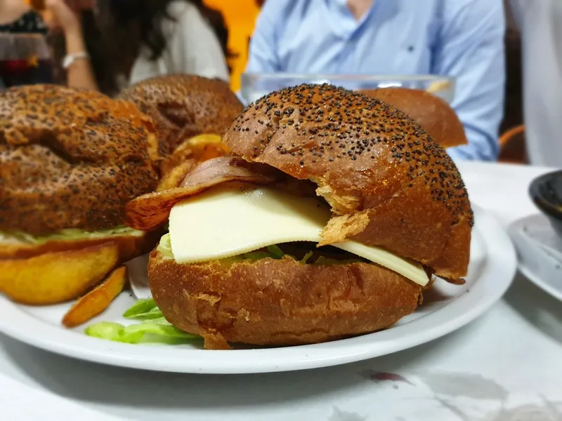 menu 1 of El Pato Mareao