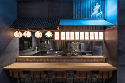 Restaurante Japonés - HIKARI YAKITORI BAR