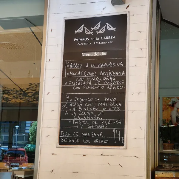 menu 1 of Pájaros en la Cabeza