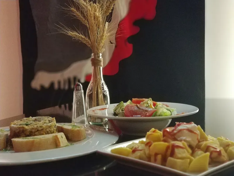 menu 1 of SONDELLUNA RESTAURANT SHOW