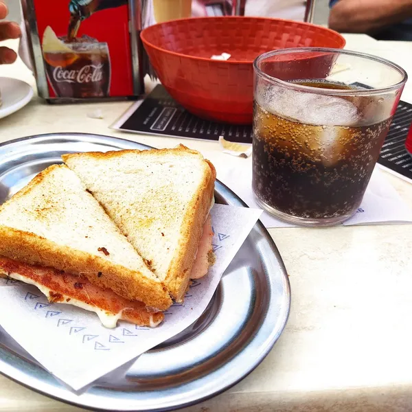 menu 1 of Cafeteria La Paloma