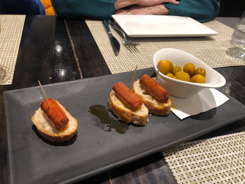menu 2 of Restaurante De Vins