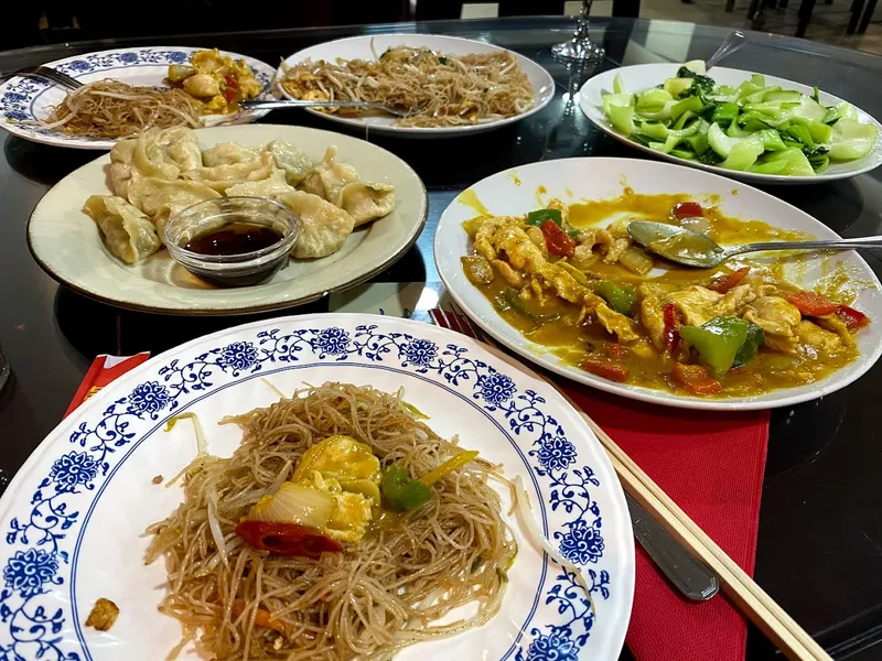 menu 1 of Restaurante Ru Yi