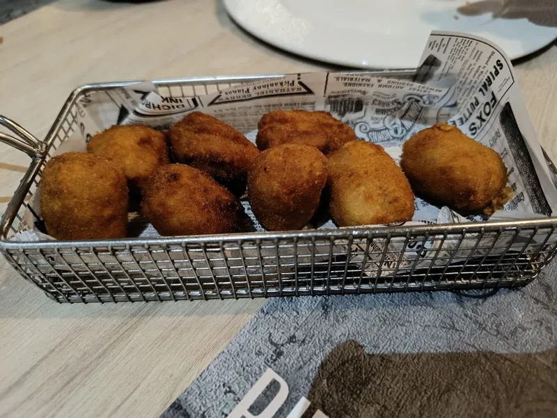 menu 2 of Retrogusto