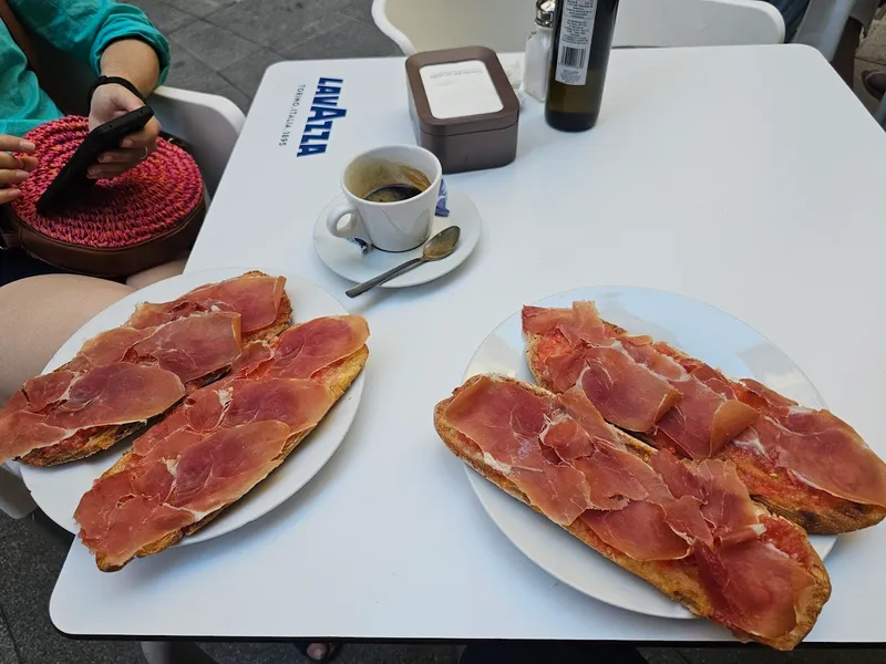 menu 2 of Mummo Café desayuno granada