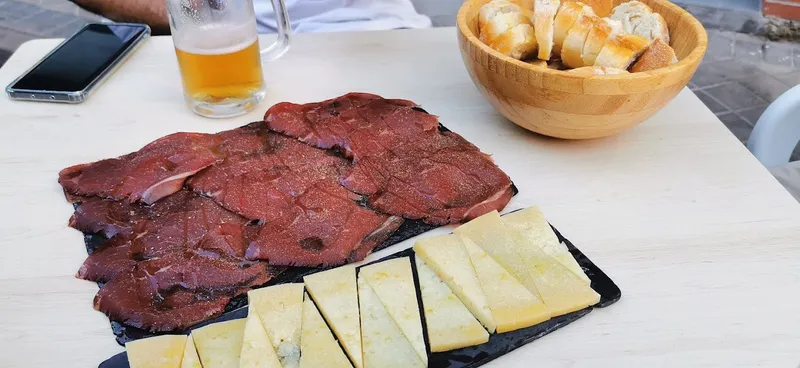menu 1 of ENJAMONA t