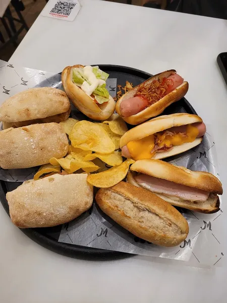 menu 2 of 100 Montaditos