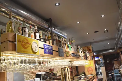 Los 60 Gastro Bar