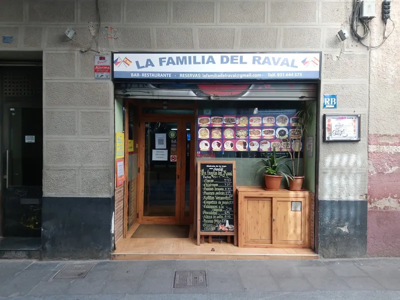 menu 1 of La Familia Del Raval