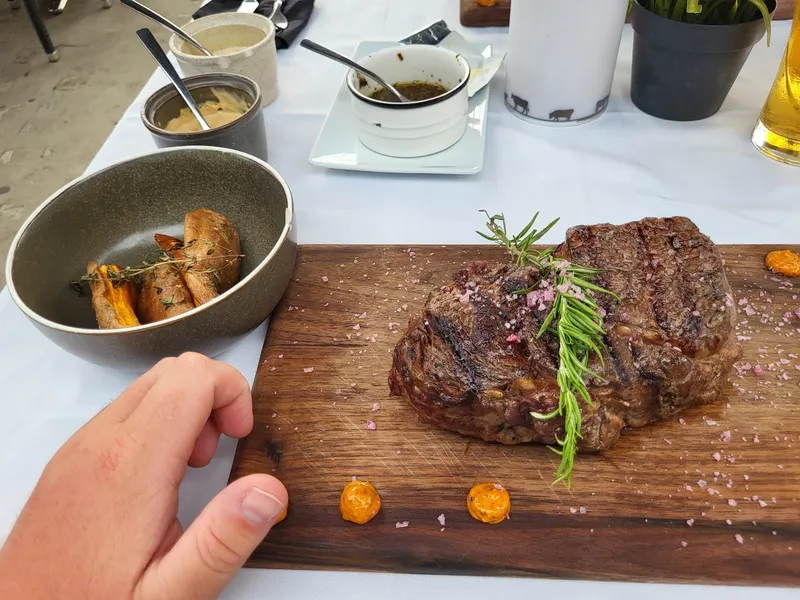 menu 2 of TORO Muelle Uno